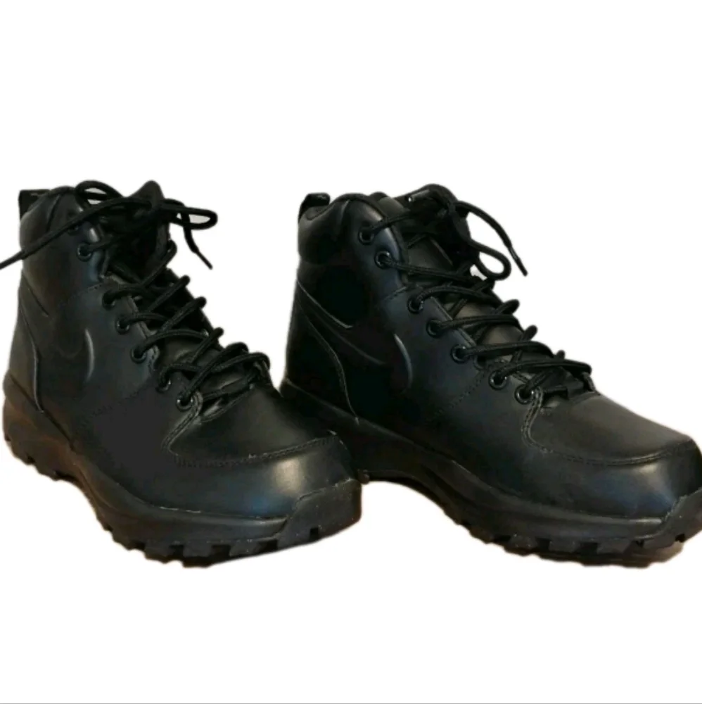 Nike Manoa Men's / Kids Shoes Size 6.5